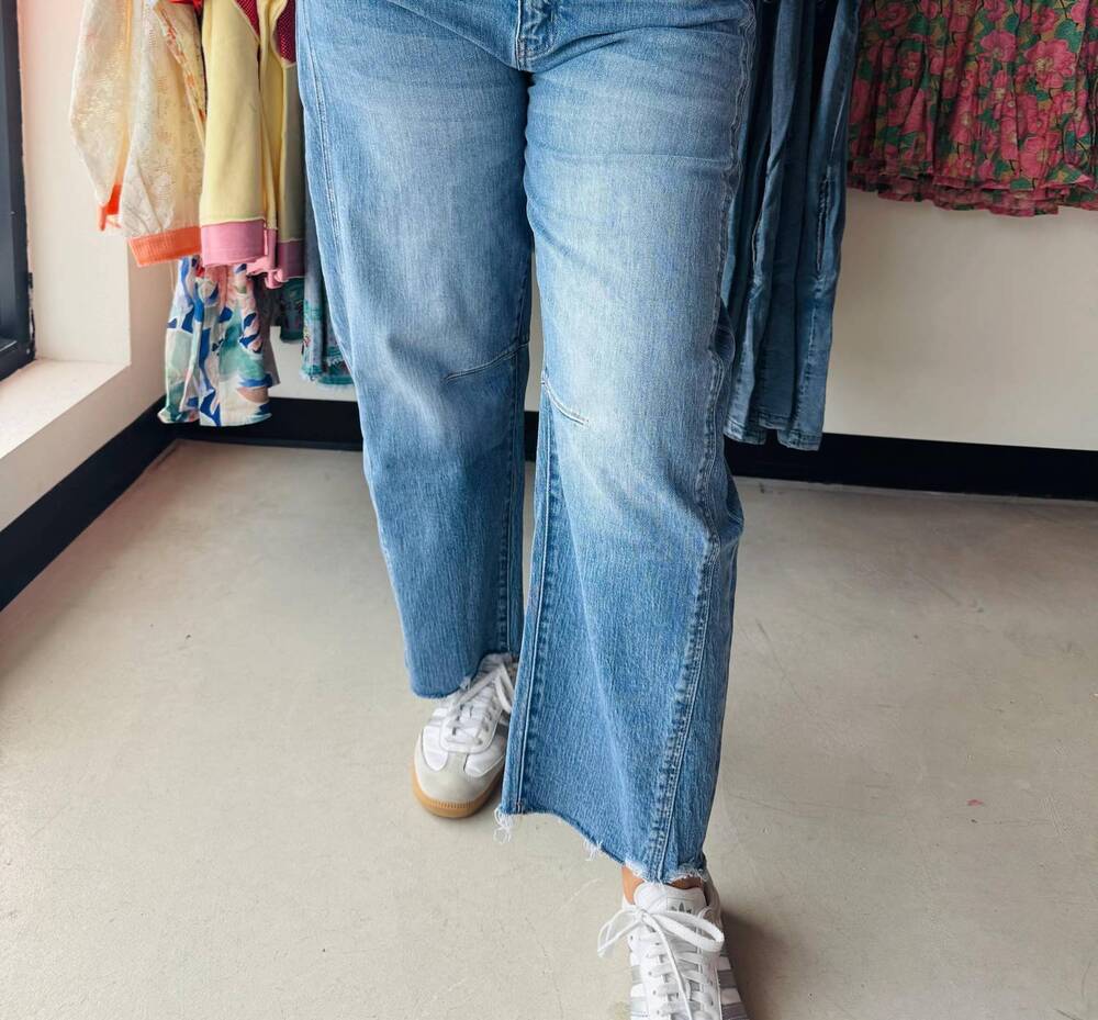 NEW LOVERVET women's kate high rise barrel jeans in blue
